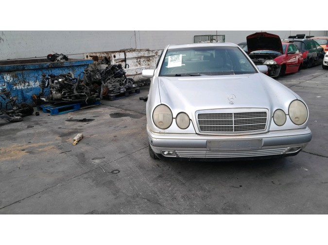 MECANICA DELANTERA SIN CUNA MERCEDES E 240 2001