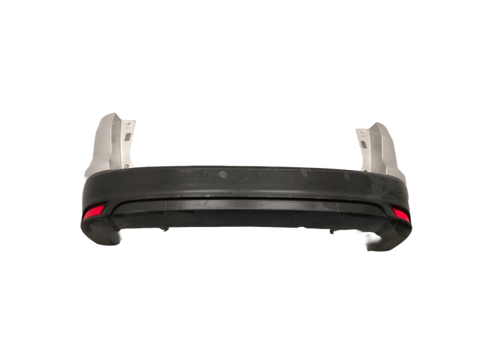 PARAGOLPES TRASERO FORD FOCUS PLATEADO 2011