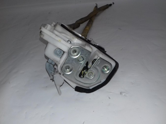 CERRADURA PUERTA TRASERA DERECHA MAZDA 2 2010