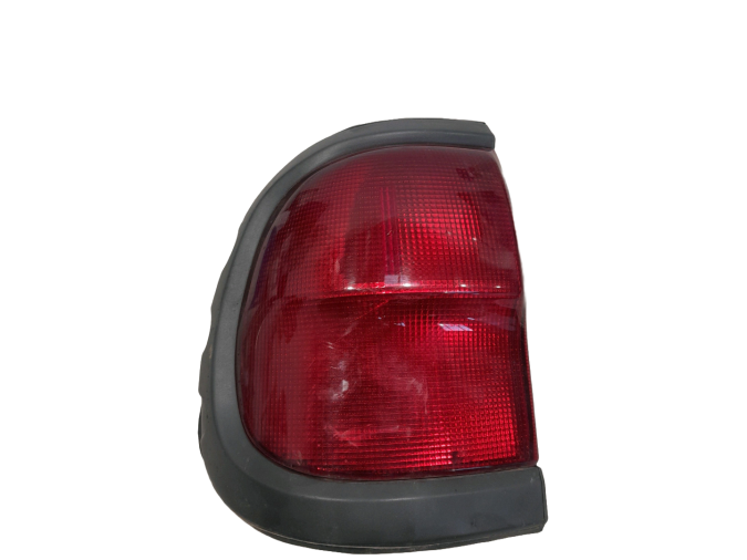 piloto trasero izquierdo NISSAN TERRANO 2000