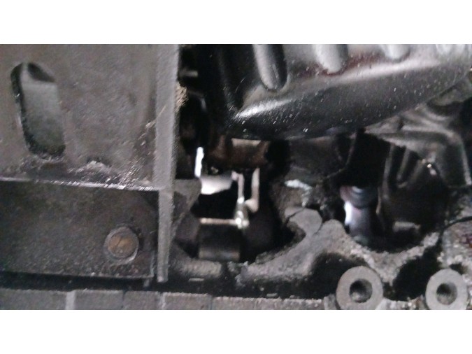 MOTOR SIN ACCEORIOS  Y SIN CAJA DE CAMBIOS NISSAN TERRANO 2000