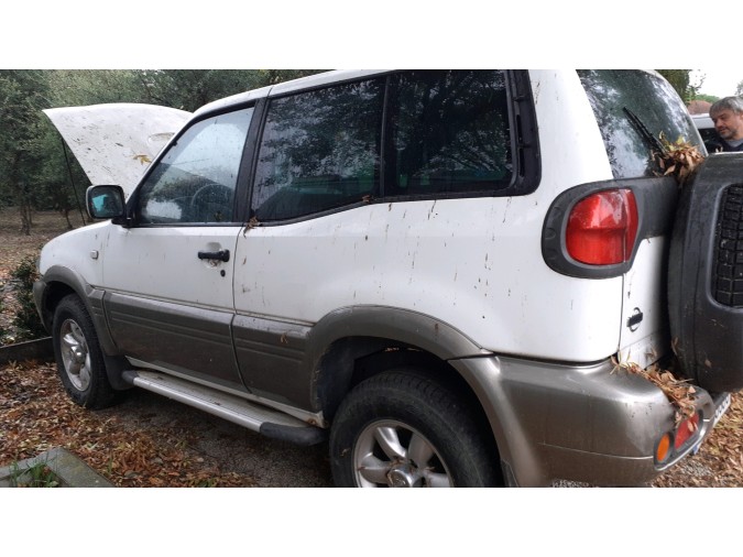 MECANICA TRASERA	 NISSAN TERRANO 2000