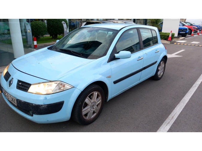 FARO ANTINIEBLA DELANTERO RENAULT MÉGANE 2003