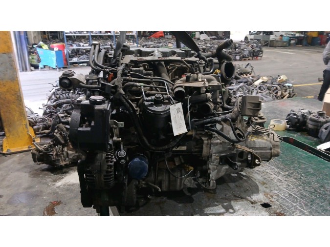 MOTOR SIN ACCESORIOS Y CON CAJA DE CAMBIOS CITROEN XSARA 2001