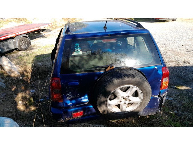 PARAGOLPES DELANTERO TOYOTA RAV4 2001