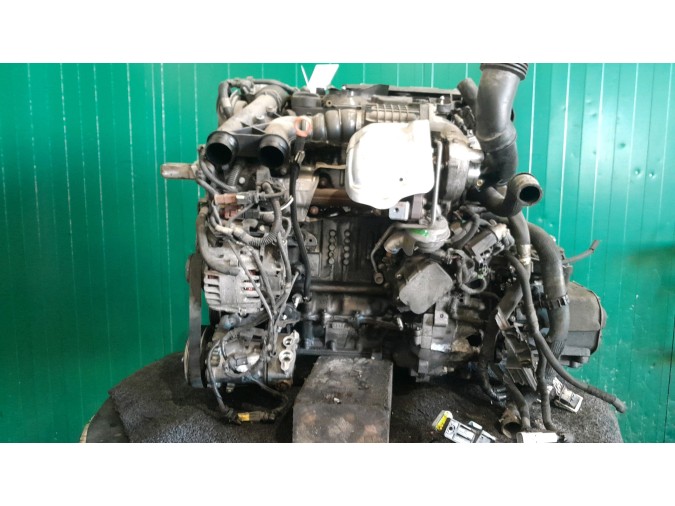MOTOR CON ACCESORIOS SIN CAJA DE CAMBIOS HYUNDAI H1