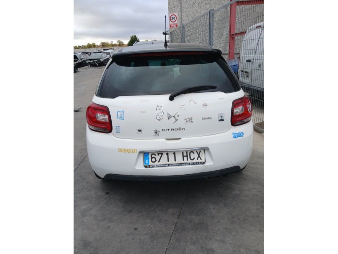CAJA PORTAFUSIBLES CITROEN DS3 2011