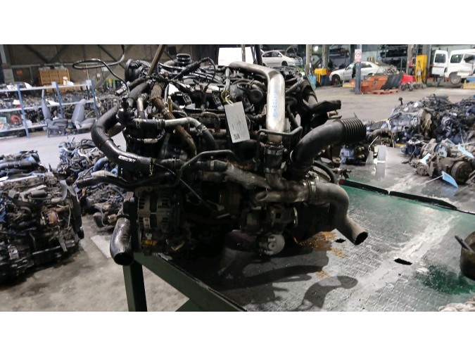 MOTOR CON ACCESORIOS Y CAJA DE CAMBIOS PEUGEOT 607