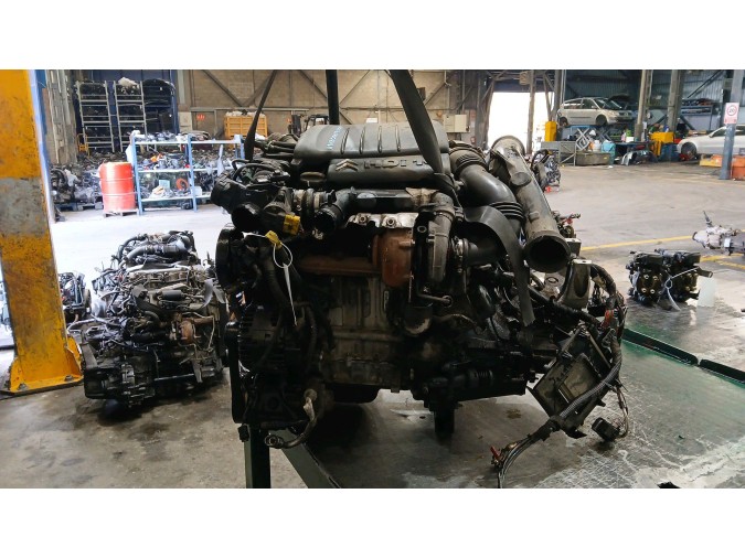 Motor CITROEN C5 2004