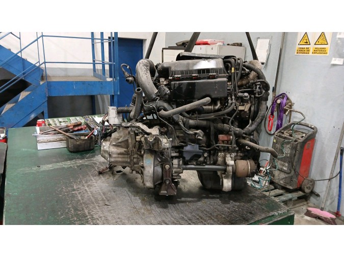 Motor CITROEN C5 2004