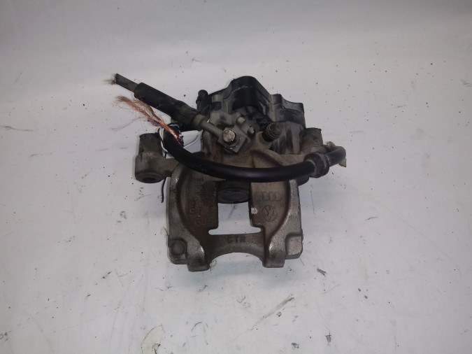 PINZA FRENO DELANTERA IZQUIERDA VOLKSWAGEN GOLF 2015