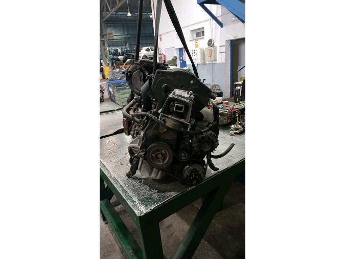 Motor CITROEN C4 2005