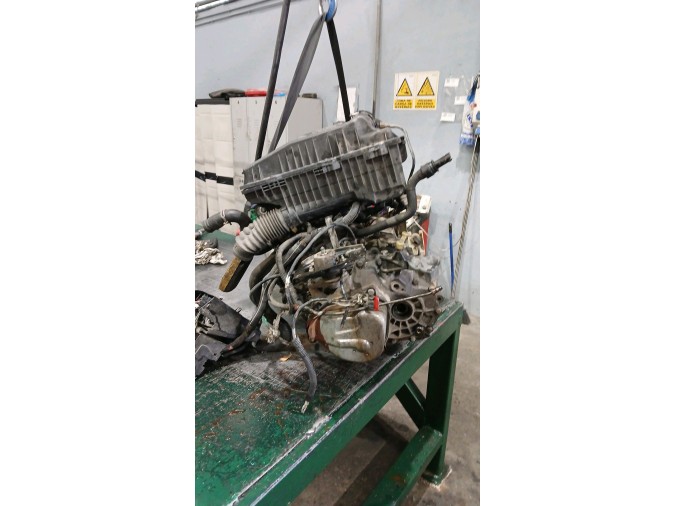 Motor CITROEN C4 2005