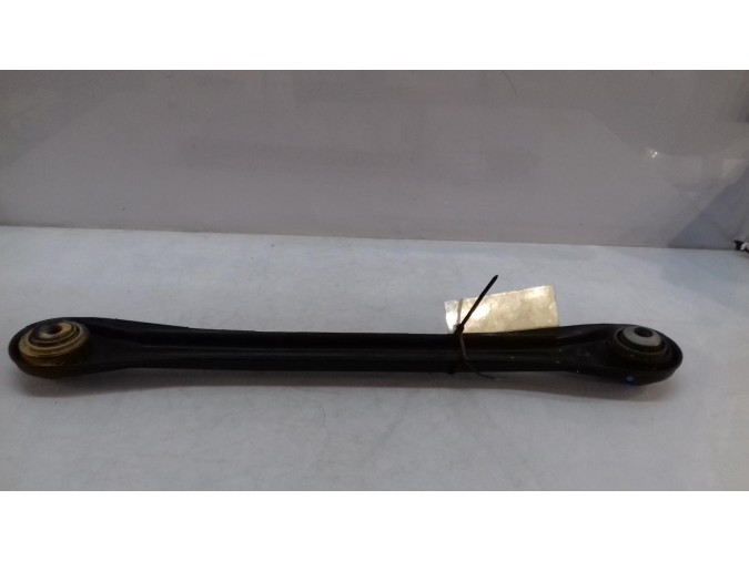 TRAPECIO INFERIOR TRASERO DERECHO TOYOTA YARIS 2006