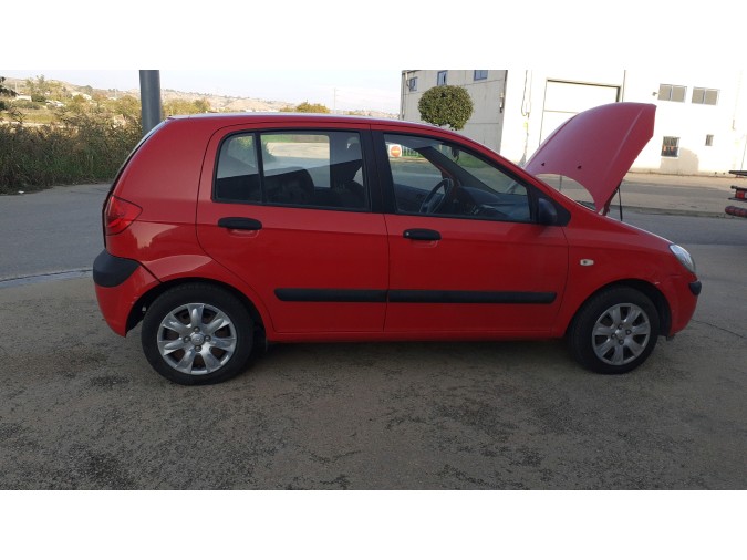 PUERTA TRASERA DERECHA HYUNDAI GETZ 2006