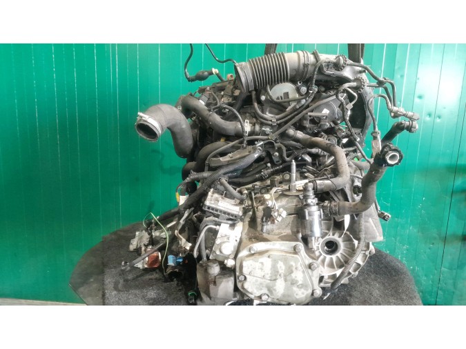 MOTOR CON ACCESORIOS SIN CAJA DE CAMBIOS PEUGEOT 3008 2014