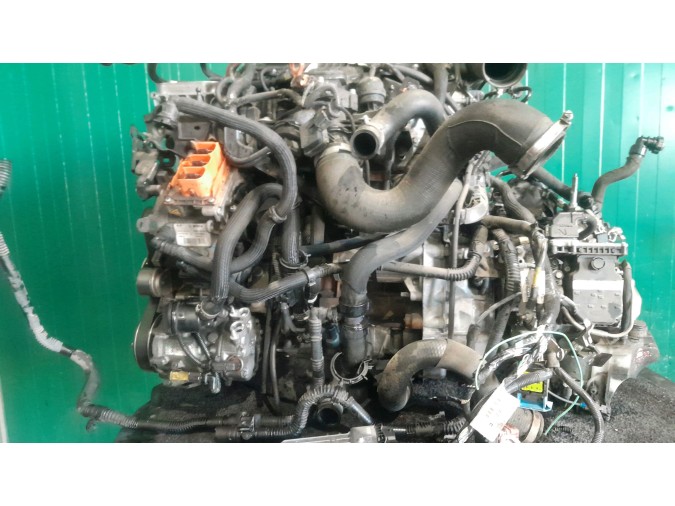 MOTOR CON ACCESORIOS SIN CAJA DE CAMBIOS PEUGEOT 3008 2014
