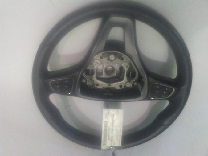 VOLANTE MERCEDES CLASE B 2015