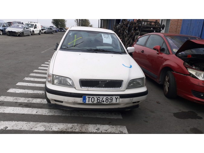 ELEVALUNAS DELANTERO DERECHO VOLVO S40 1997