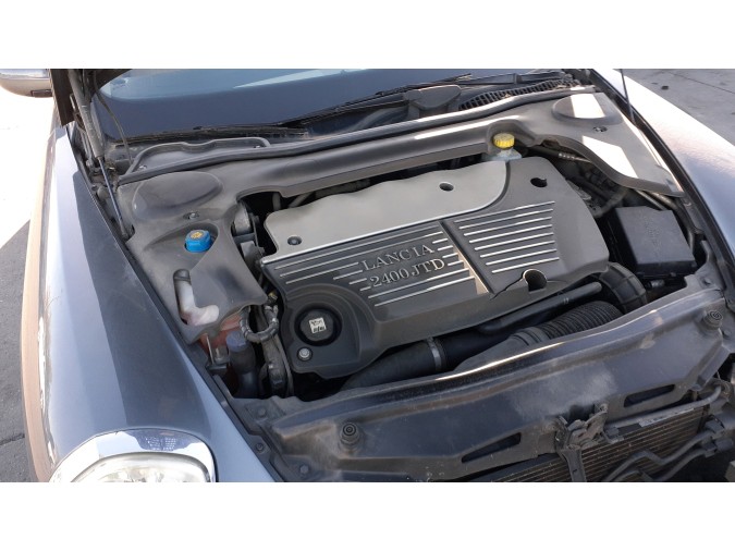 Brazo sup tr suspensión dl iz LANCIA THESIS 2003