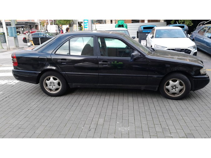 Radiador motor MERCEDES C 220 D 1997