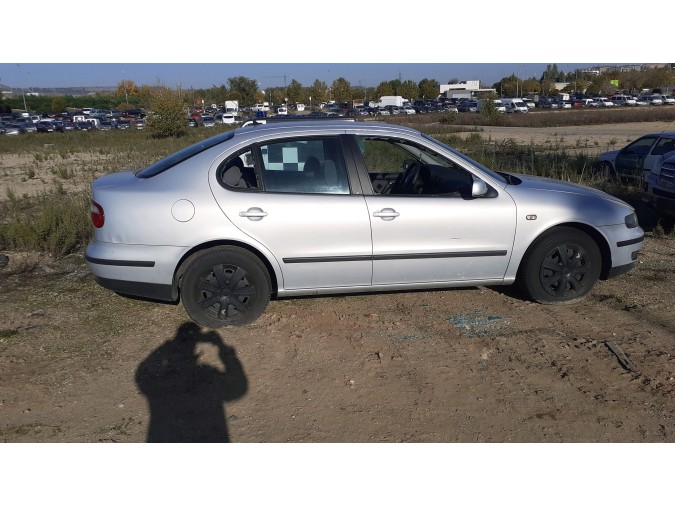 ELEVALUNAS TRASERO DERECHO SEAT TOLEDO 1999