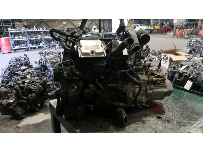 MOTOR CON ACCESORIOS Y CAJA DE CAMBIOS PEUGEOT 406 2000