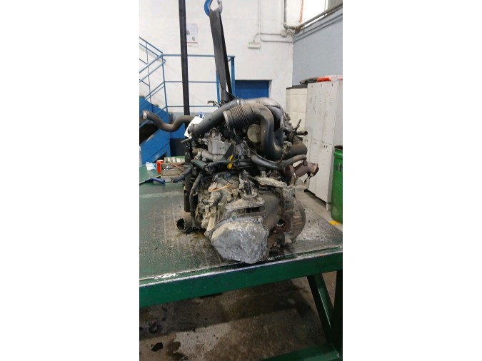 Motor PEUGEOT 406 2000