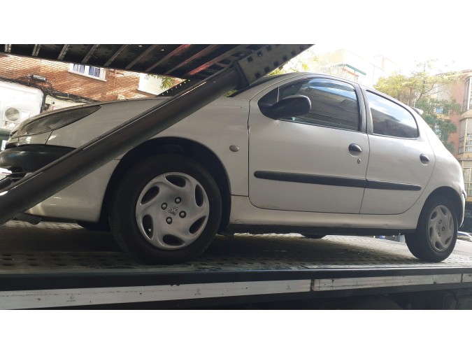 FARO DELANTERO DERECHO PEUGEOT 206 2001