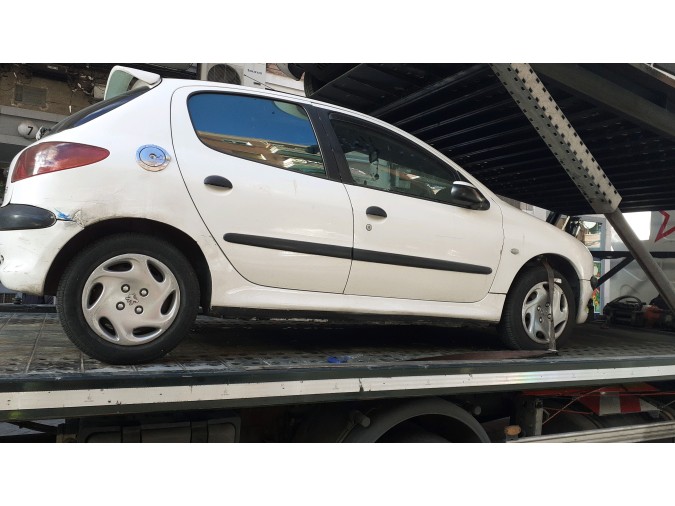 FARO DELANTERO DERECHO PEUGEOT 206 2001