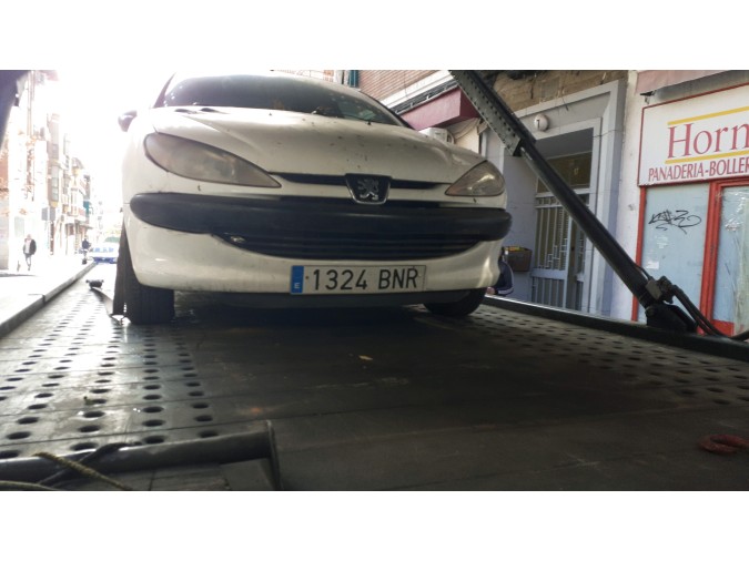 FARO DELANTERO DERECHO PEUGEOT 206 2001