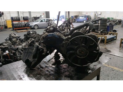 MOTOR CON ACCESORIOS SIN CAJA DE CAMBIOS AUDI 100 1993