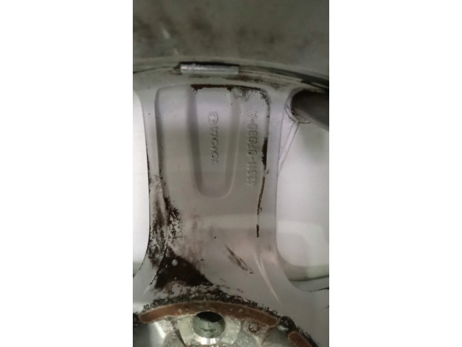 LLANTA  TOYOTA COROLLA VERSO 2006