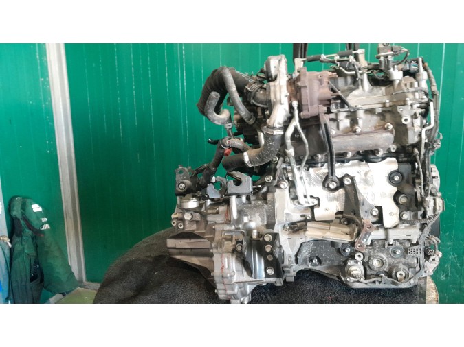 MOTOR CON ACCESORIOS SIN CAJA DE CAMBIOS TOYOTA AURIS 2013