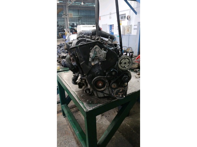 Motor CITROEN C5 2004