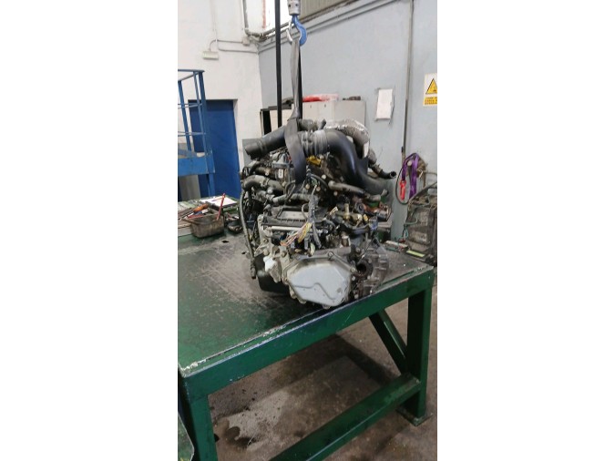 Motor CITROEN C5 2004