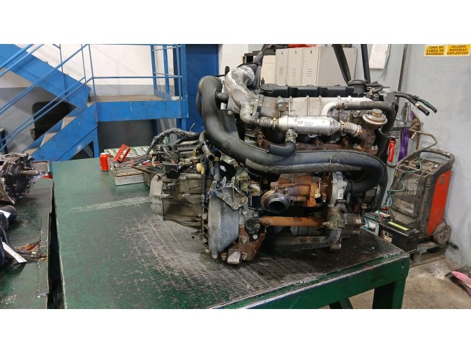 Motor CITROEN C5 2004
