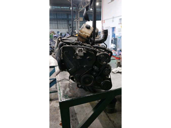 MOTOR CON ACCESORIOS Y CAJA DE CAMBIOS PEUGEOT 306 1997