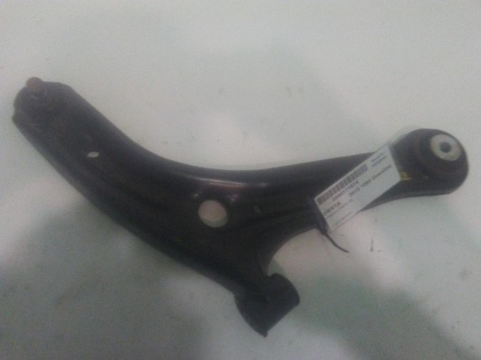 TRAPECIO INFERIOR DELANTERO DERECHO FORD FIESTA 2015