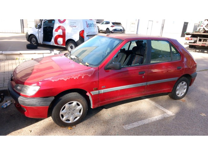 BRAZO SUSPENSION DELANTERO IZQUIERDO PEUGEOT 306 1997