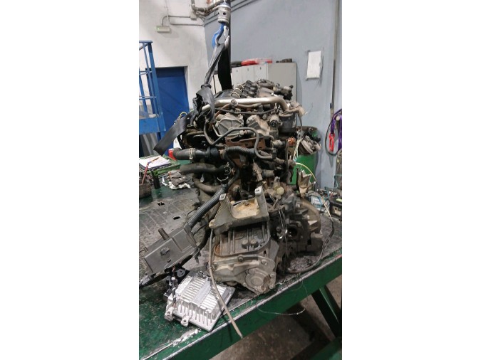 Motor PEUGEOT 407 2006