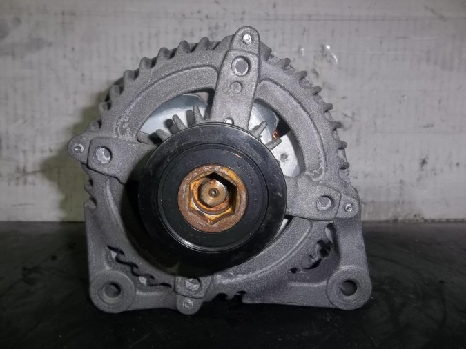 Alternador FORD FIESTA 2013