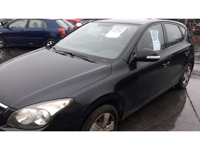 MANDO ELEVALUNAS DELANTERO DERECHO HYUNDAI I30 2011