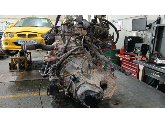 MOTOR CON ACCESORIOS Y CAJA DE CAMBIOS MAZDA 323 2002