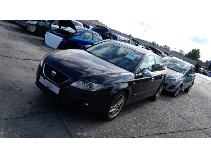MANDO ELEVALUNAS DELANTERO DERECHO SEAT EXEO 2009