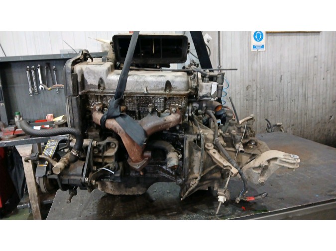 MOTOR CON ACCESORIOS Y CAJA DE CAMBIOS FIAT PUNTO 1998