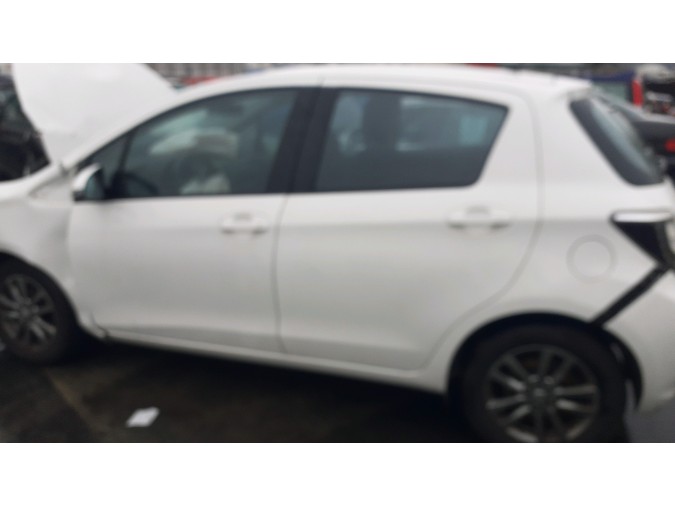 PORTON TRASERO TOYOTA YARIS 2014