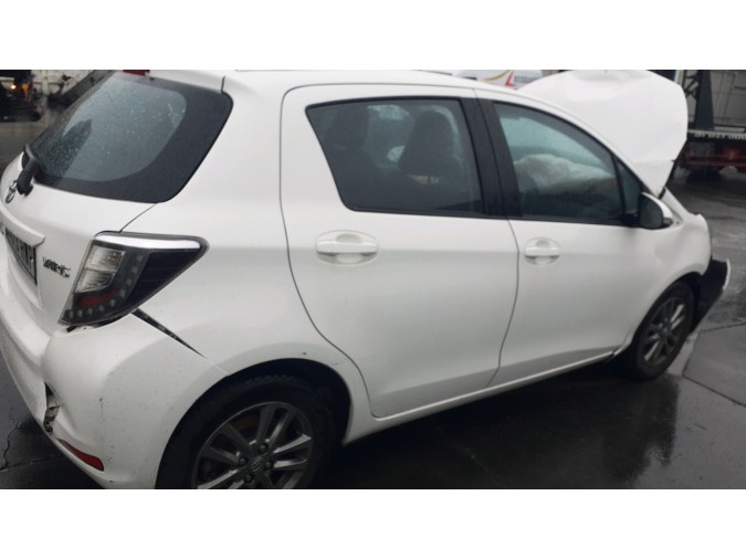 RETROVISOR IZQUIERDO TOYOTA YARIS 2014
