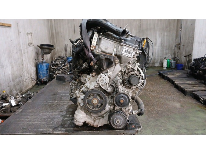 MOTOR CON ACCESORIOS Y CAJA DE CAMBIOS TOYOTA YARIS 2014