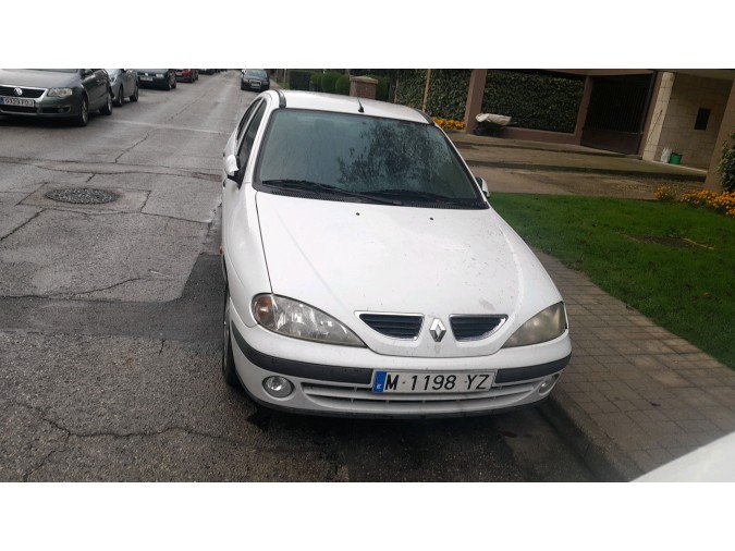Radiador motor RENAULT MÉGANE 2000